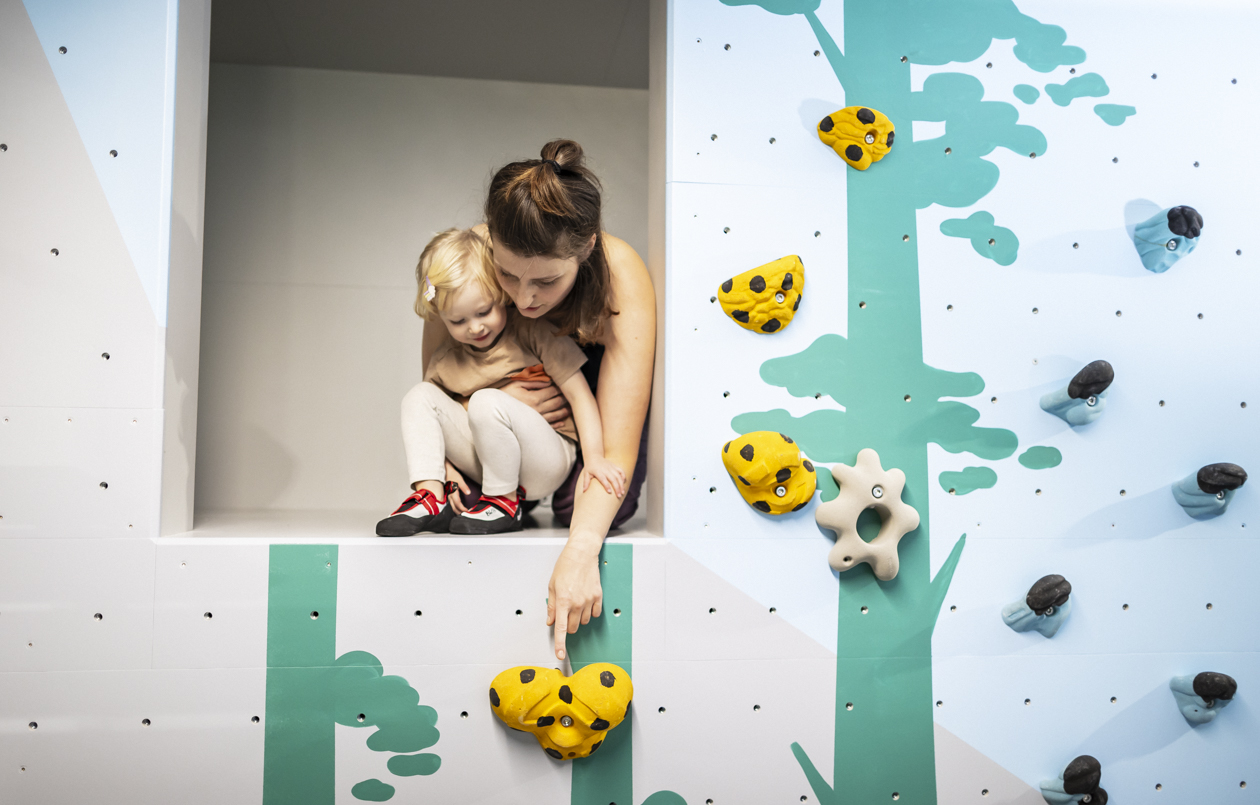 Bouldern für Groß und Klein mitten in Hamburg - Deine Boulderhalle direkt am Berliner Tor