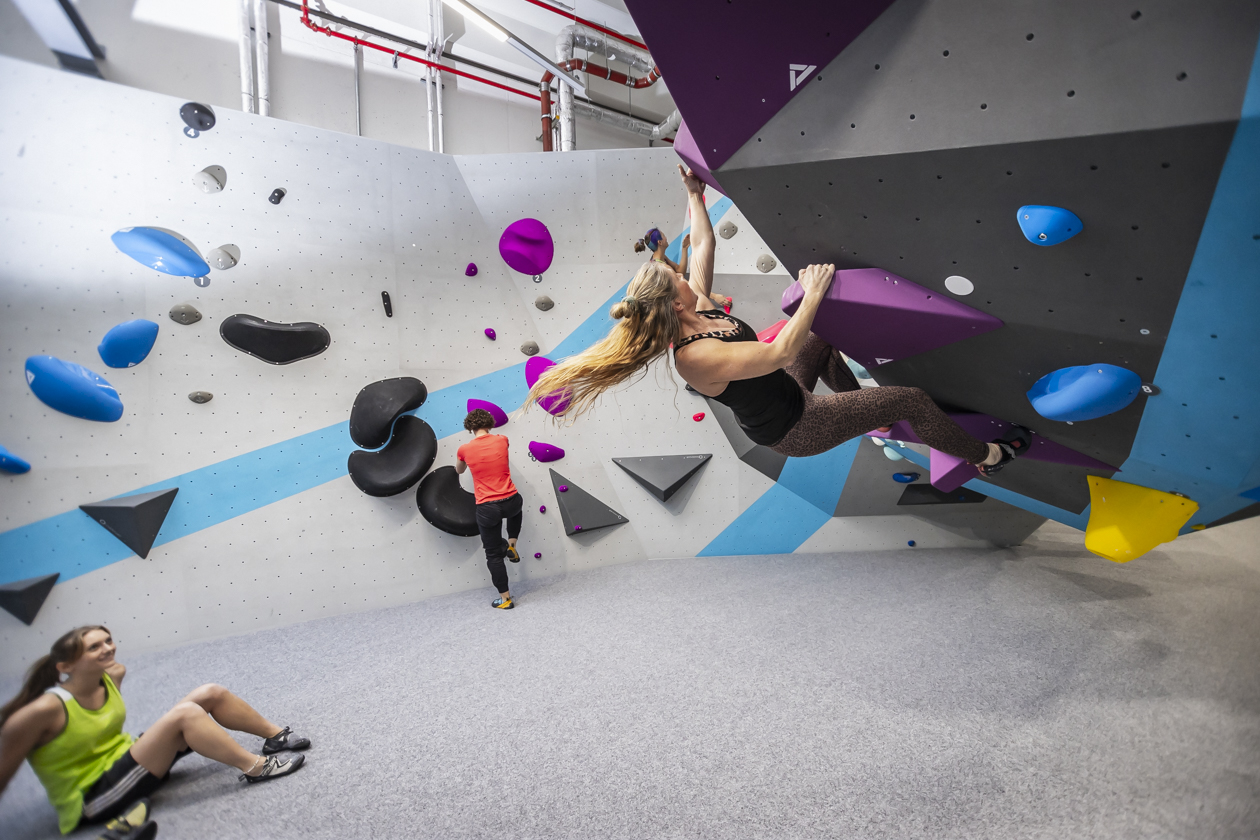 Bouldern mitten in Hamburg - Deine Boulderhalle direkt am Berliner Tor