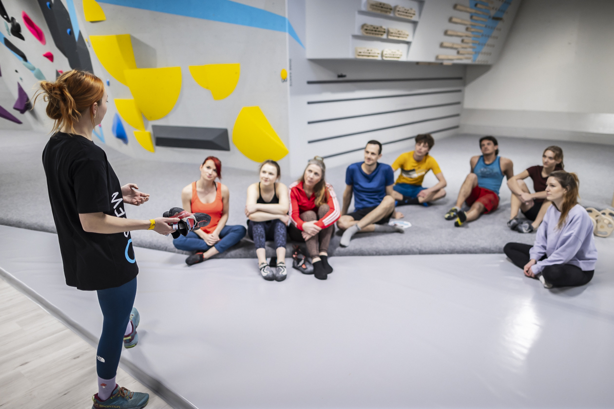 Stärke Dein Team in der Boulderwelt Hamburg!
